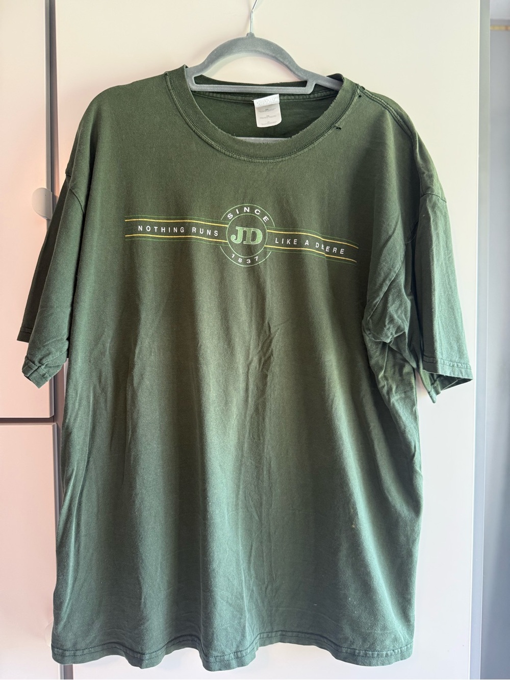 John Deere Green Logo Tee Gildan - Men's Short Sleeve Shirt